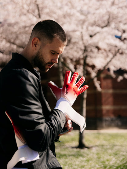 Paes Tembok Goalkeeper Gloves